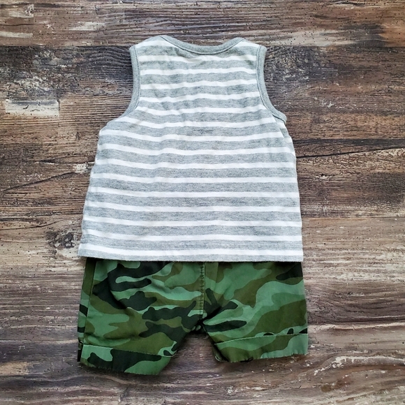 Baby boys 6 month romper - Picture 2 of 2